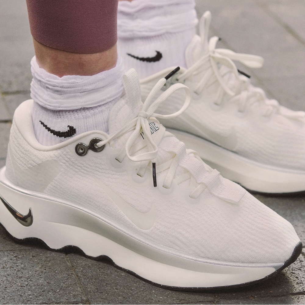 Nike Motiva Walking Athletic Shoes Pale Ivory/Pink Womens 10 - Picture 10 of 14